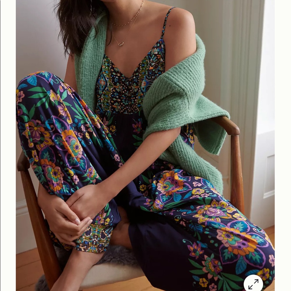 Anthropologie Vega Lounge Jumpsuit size Small